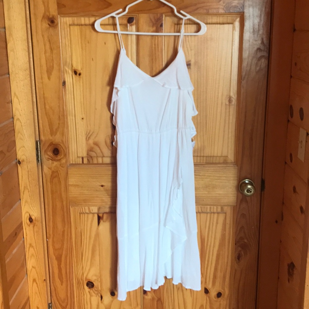 🆕 White Ruffle Dress